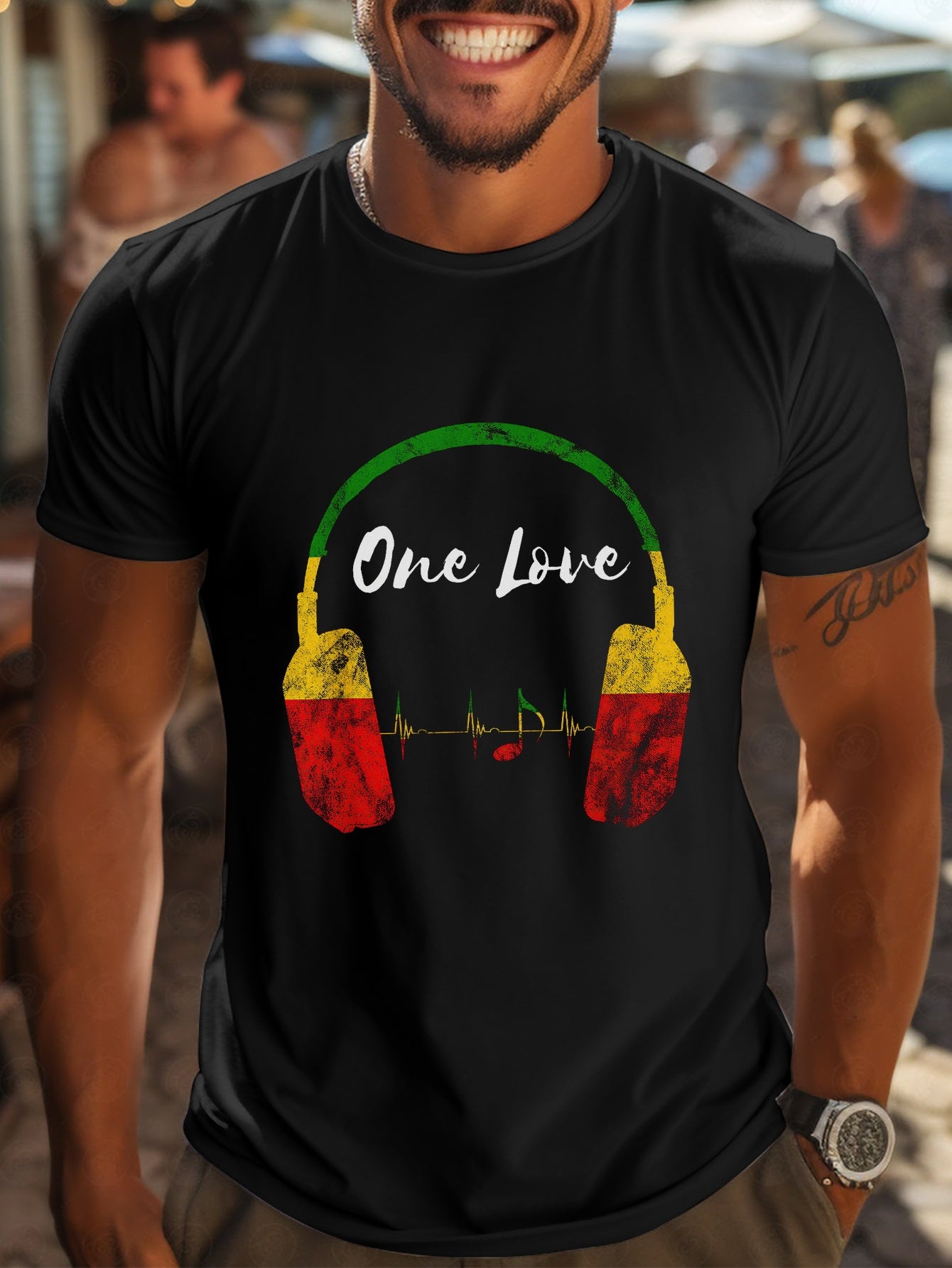 Headphones And Note Patterns With Letter Prints On ONE LOVE T-shirt, Round Neck And Short Sleeves, A Casual And Chic Top Suitable For Men's Outdoor Wear In Summer