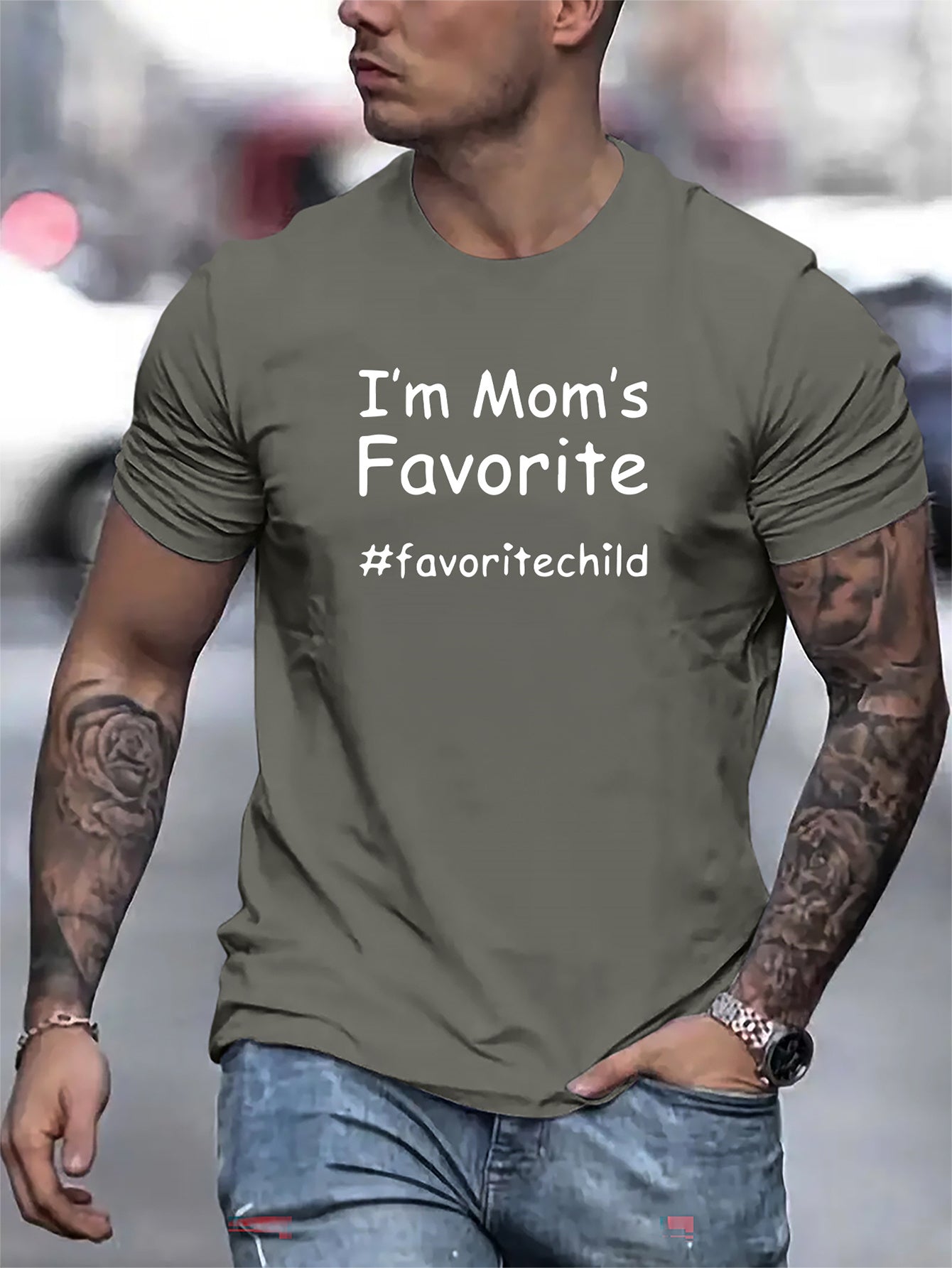 I Am My Mom's Favorite Children's Letter Printed Casual Round Neck Men's Short Sleeved Shirt, Quick Drying Comfortable Casual Summer T-shirt, Suitable For Daily Wear, Exercise And Vacation Destination