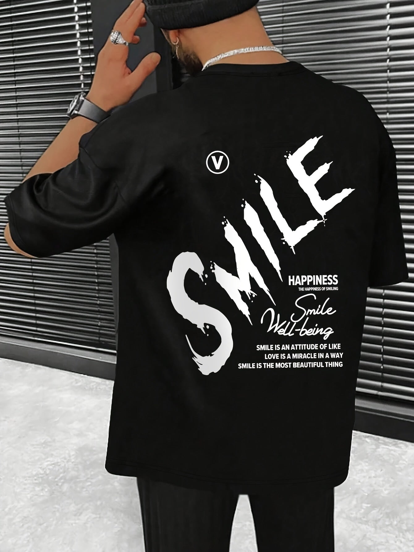 Graffiti SMILE Letter Print Men's Fashionable Daily Short Sleeved Round Neck T-shirt, Summer Outdoor