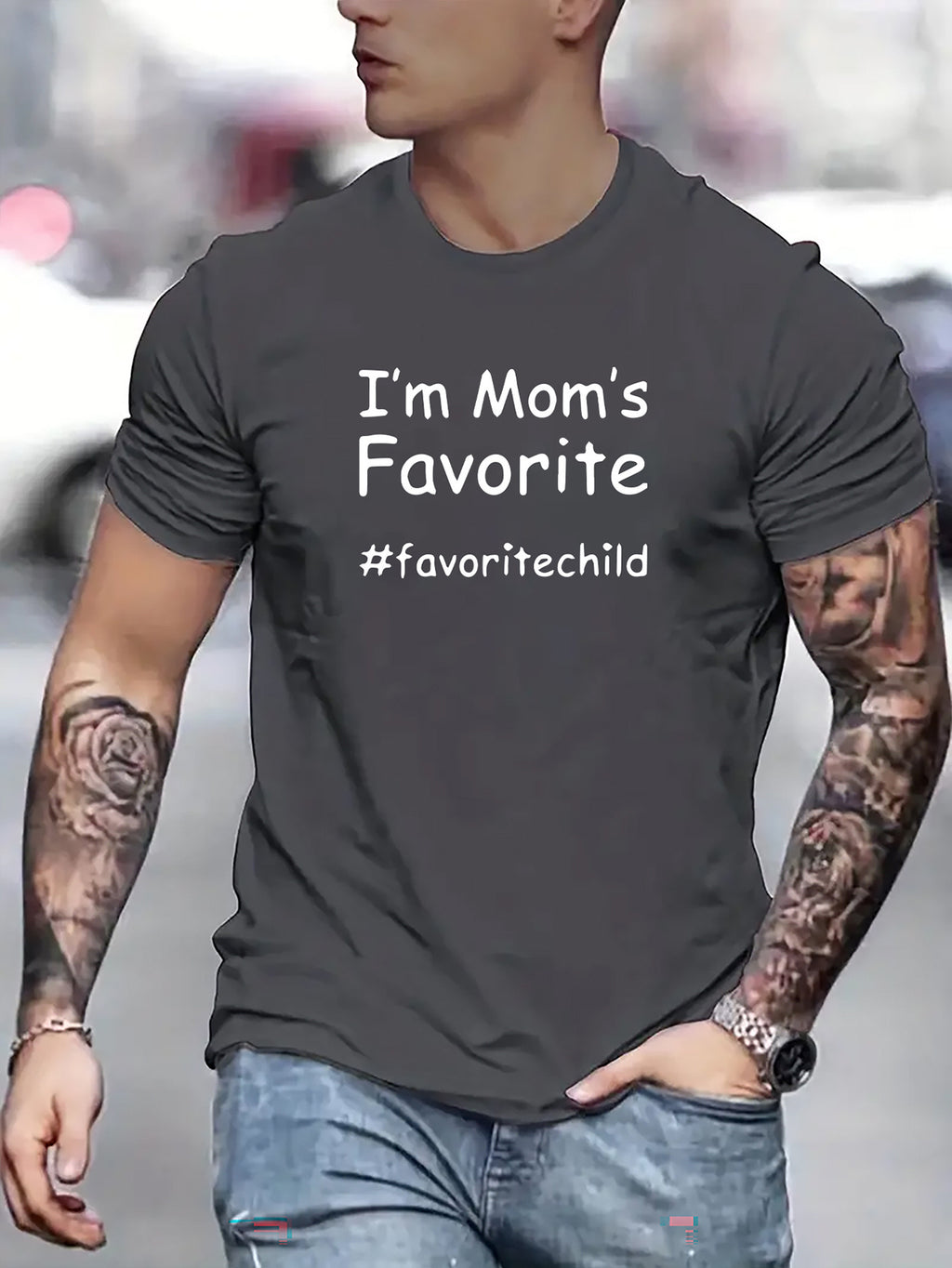 I Am My Mom's Favorite Children's Letter Printed Casual Round Neck Men's Short Sleeved Shirt, Quick Drying Comfortable Casual Summer T-shirt, Suitable For Daily Wear, Exercise And Vacation Destination