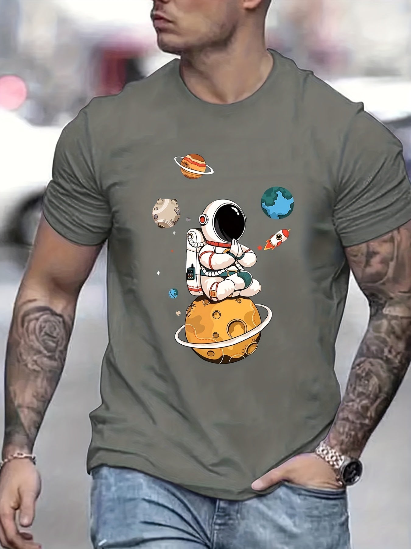 Summer Men's Casual Street Style Elastic Round Neck T-shirt With Cartoon Astronaut And Planet Patterns