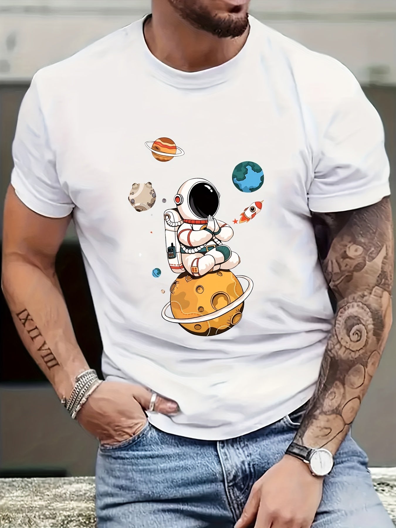 Summer Men's Casual Street Style Elastic Round Neck T-shirt With Cartoon Astronaut And Planet Patterns