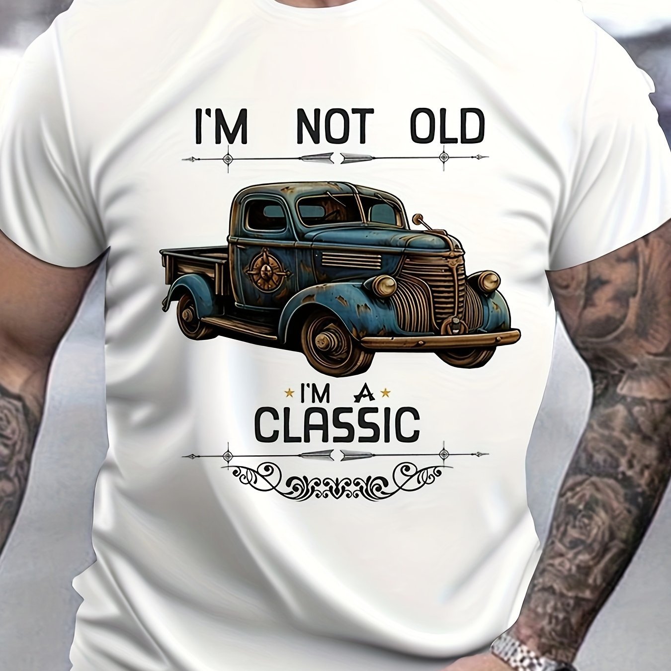 Retro And Rusty Car Patterns And Letter Prints I'm Not Old, I'm Classic Round Neck Short Sleeved T-shirt, Men's Summer Outdoor Casual Fashion Top